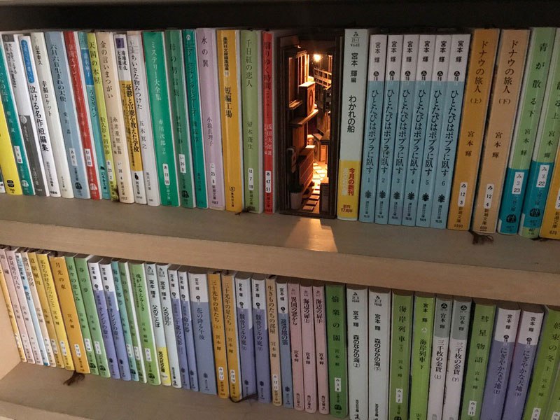 Monde's shelf dioramas